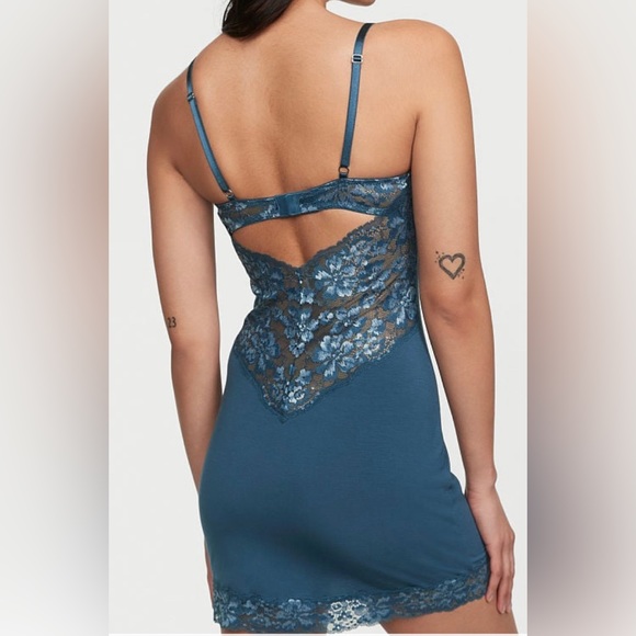 Beautiful rhinestone strap chemise sz L - Picture 12 of 13